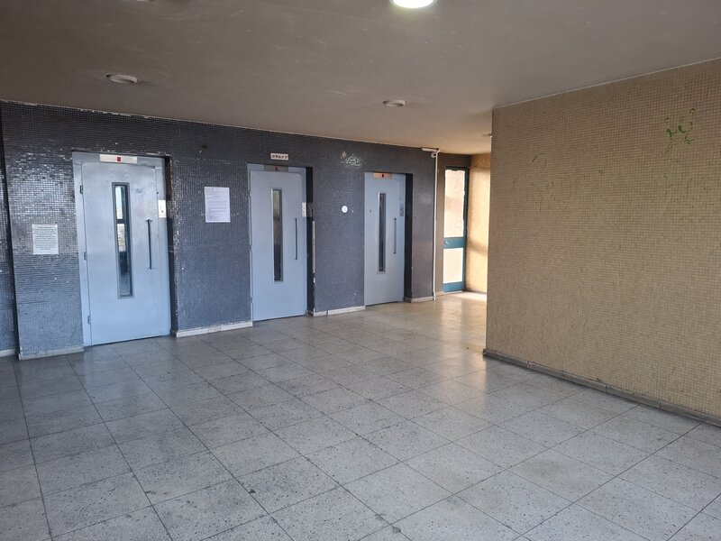 Titan, metrou Costin Georgian, etaj 7/10, libera,